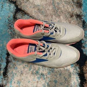 look new barely worn